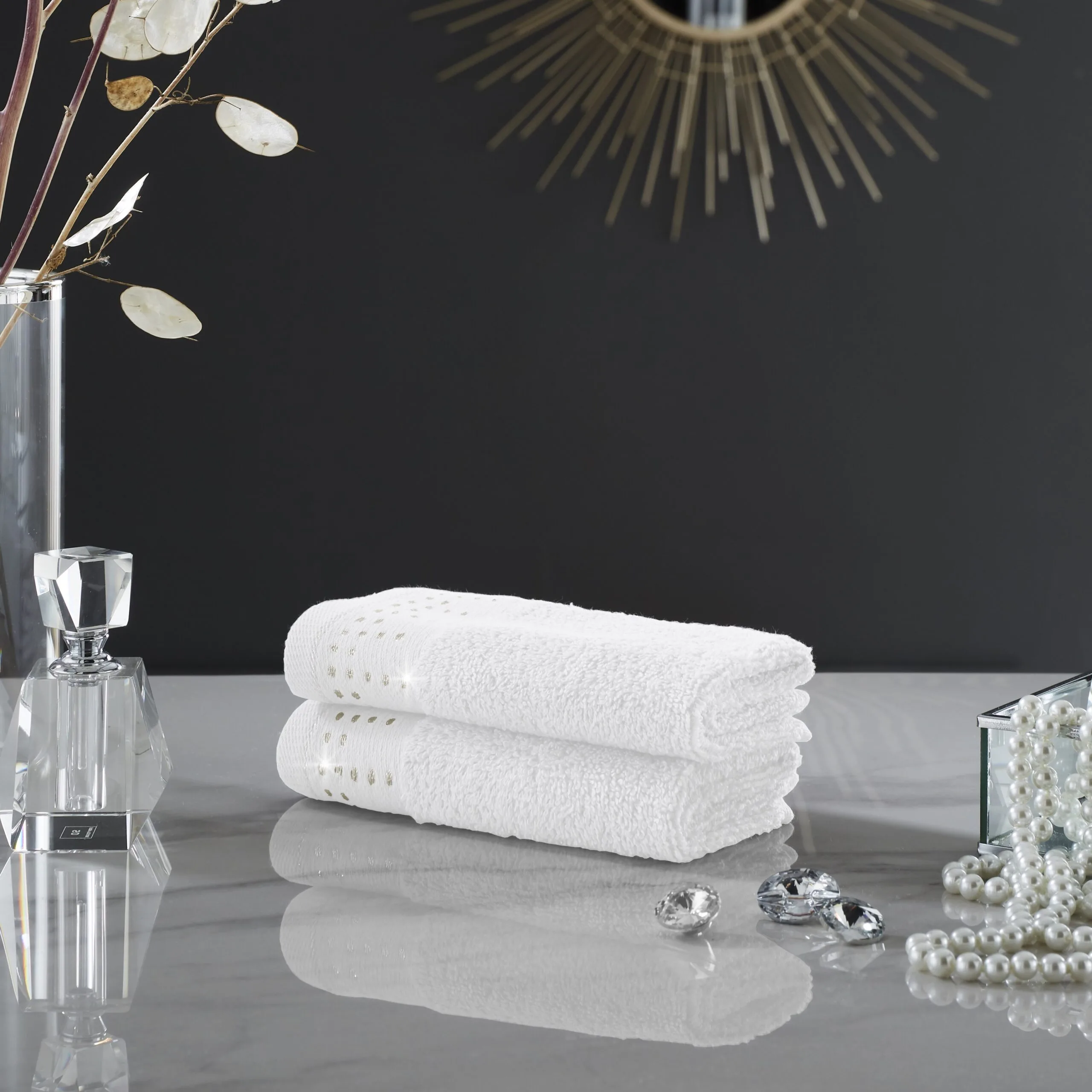 Abington_Towels_WHITE_Face_Towel0-scaled-1.jpg
